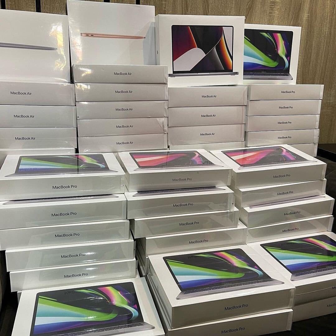MacBook Liquidation Pallet