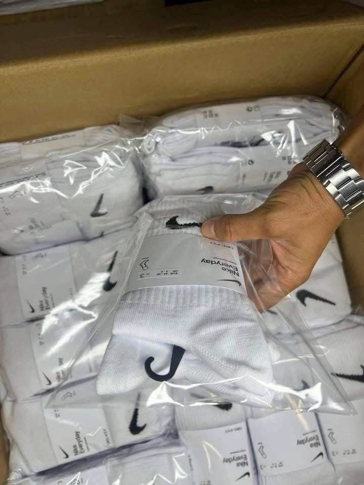 Nike Socks Pallet - 1,200 New-With-Tags Sets Wholesale