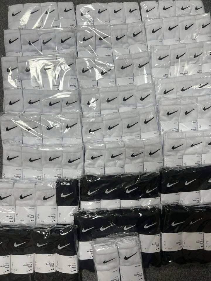 Nike Socks Pallet – 1,200 New-With-Tags Sets Wholesale