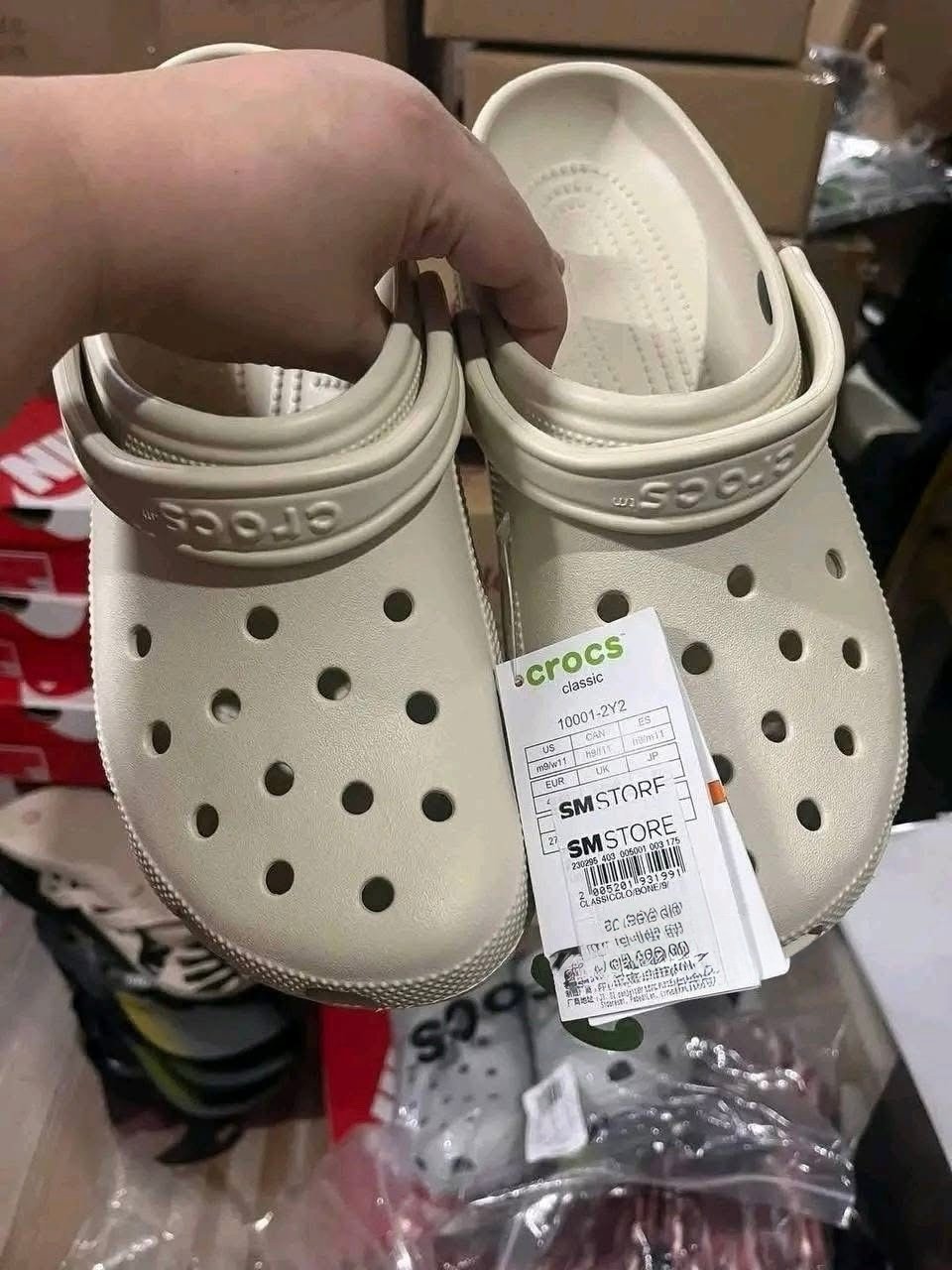 Crocs Pallet – 160 Pairs Assorted Wholesale Clogs & Sandals