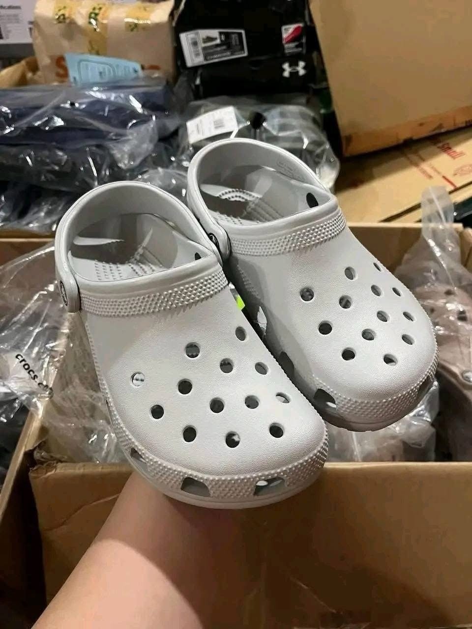 Crocs Pallet – 160 Pairs Assorted Wholesale Clogs & Sandals