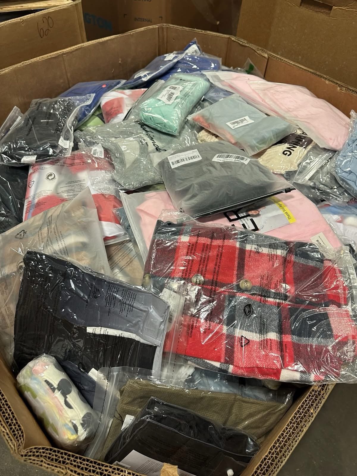 Amazon Clothing Liquidation Pallet – Poly-Bagged Mixed Apparel Load