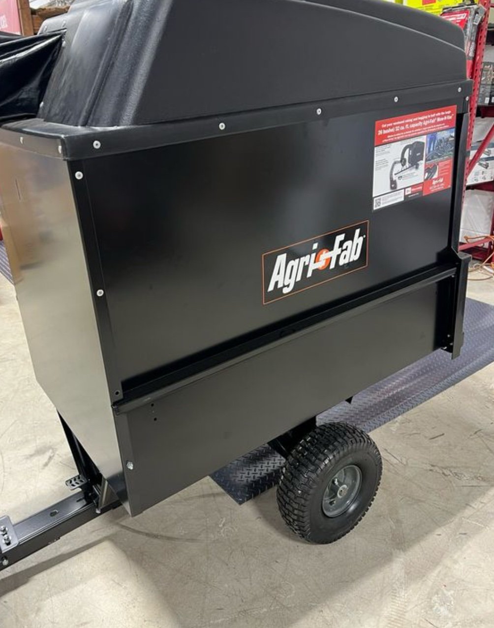 Agri-Fab Mow-N-Vac 32 Cu Ft Lawn Vacuum (Model 45-0577)