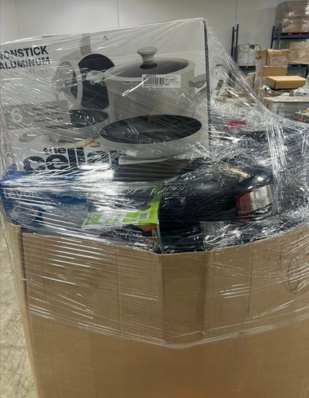 Macy’s Houseware Liquidation Pallet