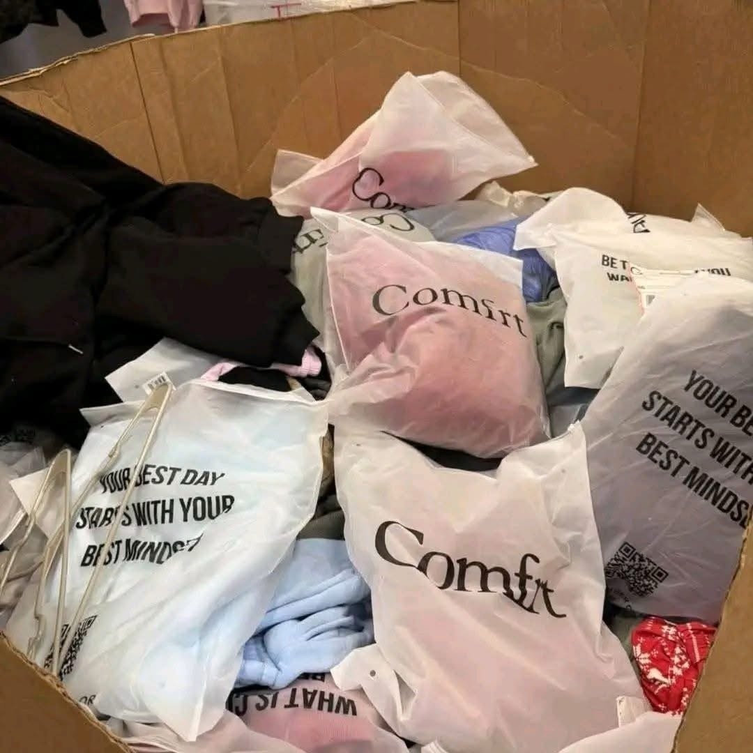 Comfrt Clothing Pallet