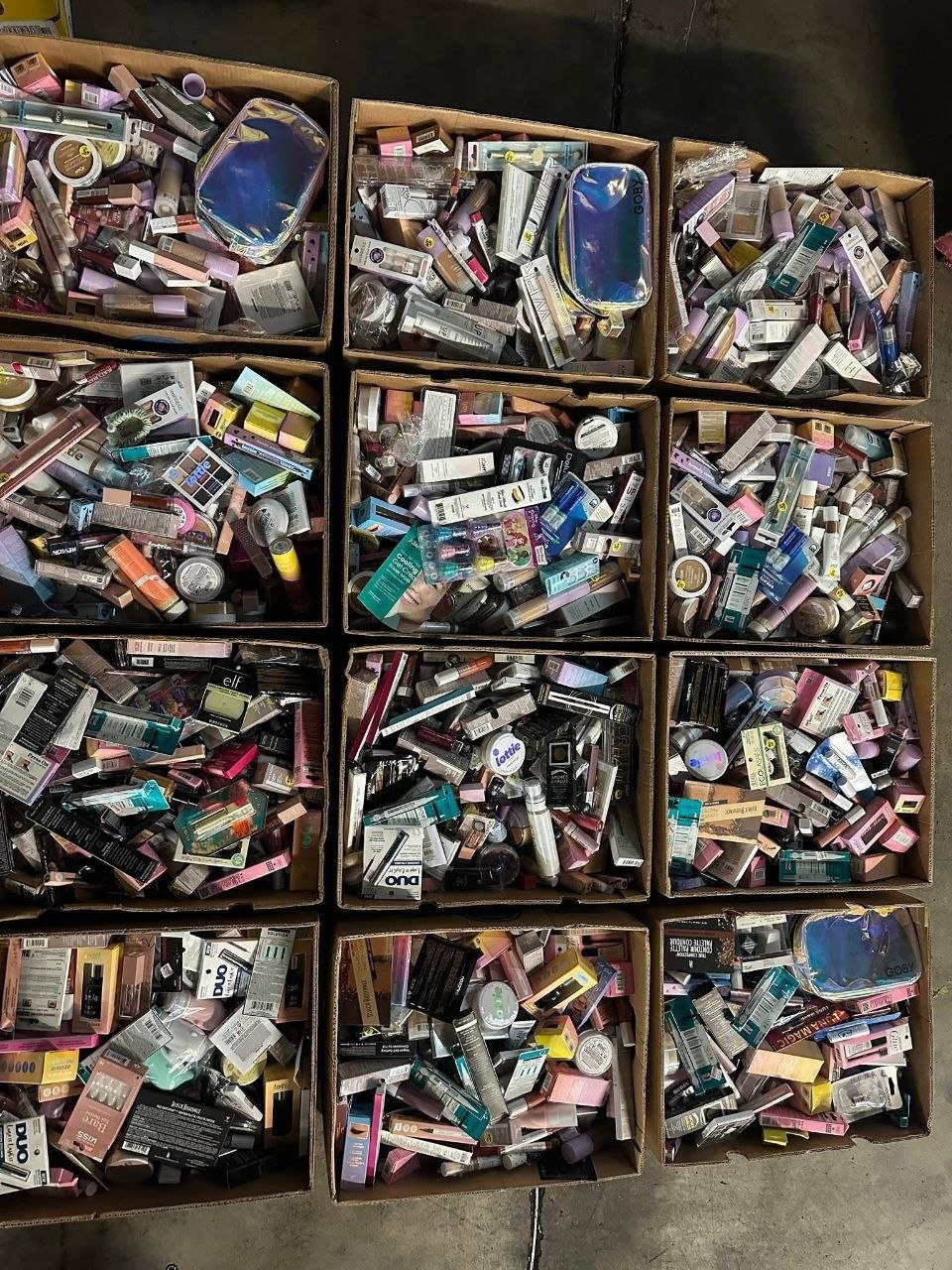 High End Makeup Liquidation Pallet (200+ Premium Beauty Items)