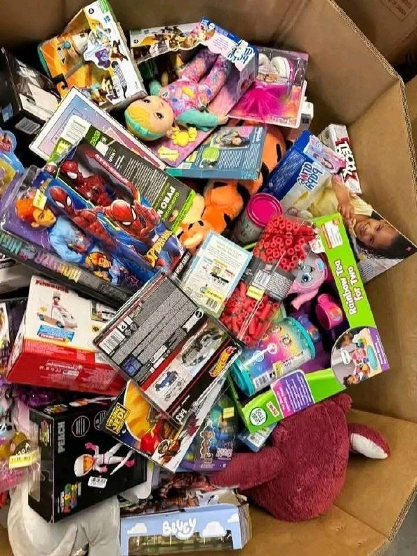 200-Unit Mixed Toy Pallet