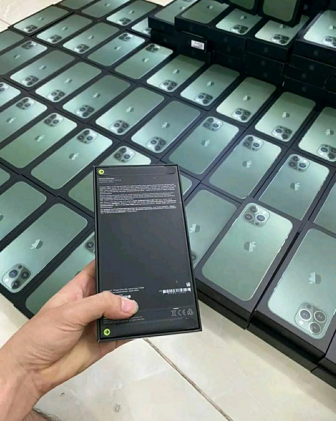 Wholesale iPhone Pallet - Bulk Apple Devices for Resale