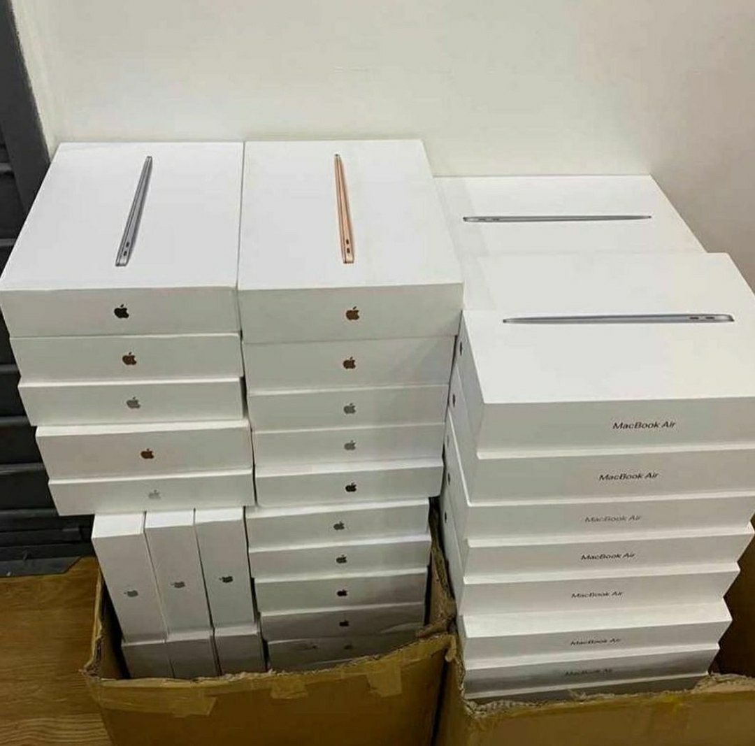 MacBook Air Liquidation Pallet